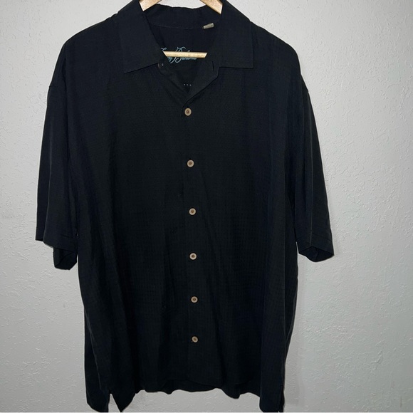Tommy Bahama 100% Silk Embroidered Midnight Martini’s Shake It Up 2010 Shirt XL - Picture 2 of 10